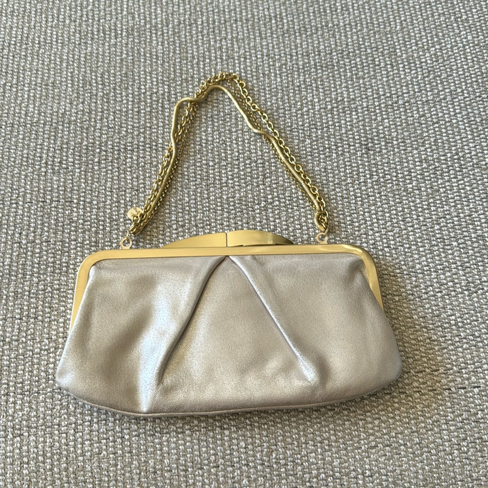 Hobo the original clutch with layered handle
